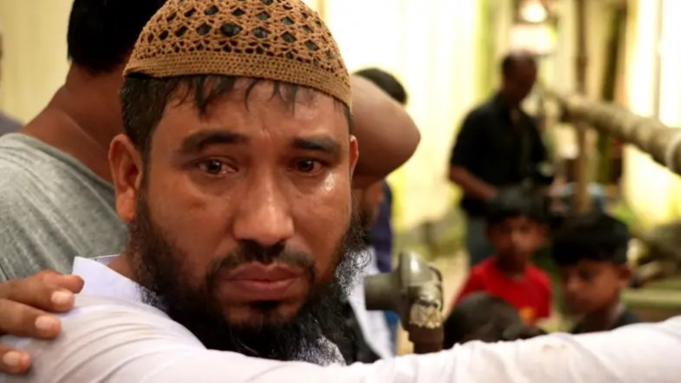 2025/July 2025/একই সাথে খেলাধুলা করা তিন শিশু, এখন পাশাপাশি কবরে শুয়ে আছে.jpg